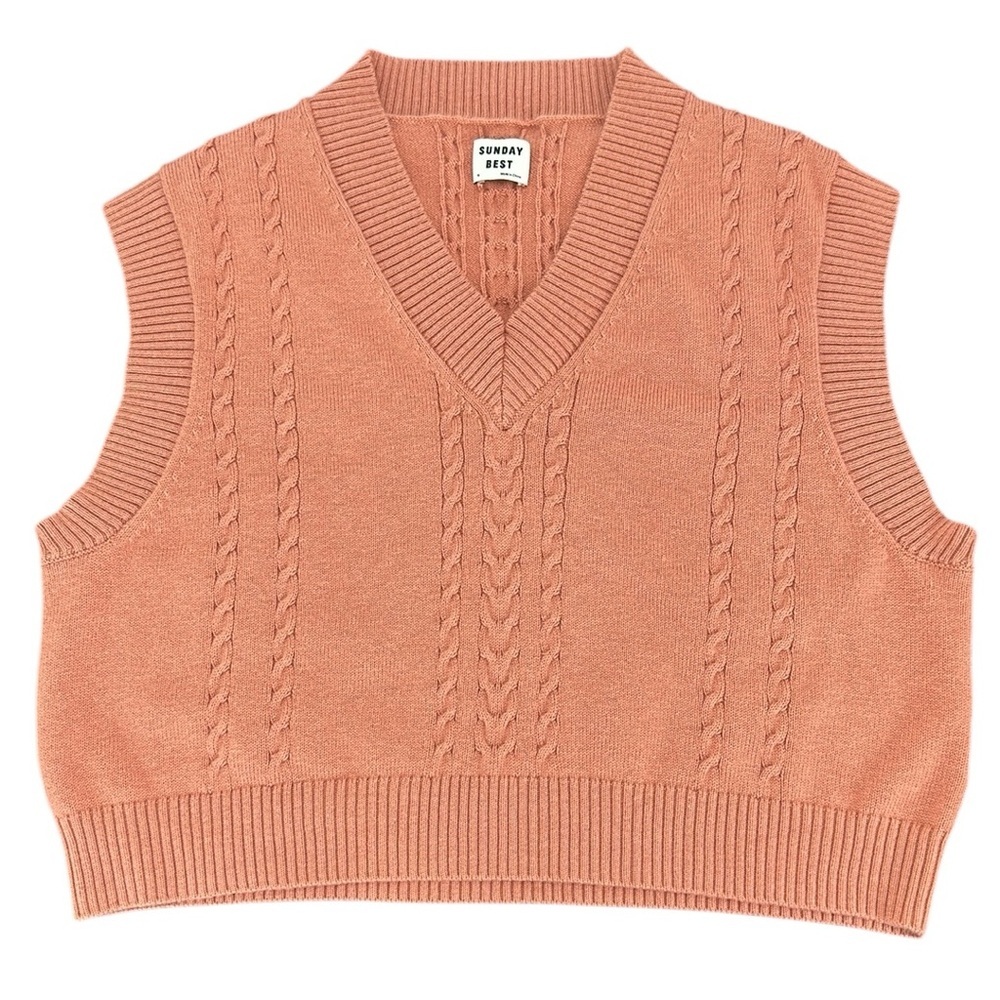 Aritzia Sunday Best Wool Blend V‎ Neck Crop Vest Medium Soft Comfy Cable Knit